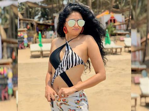 Bigg Boss Wild Card Contestant Kavita Kaushik Bold And Sultry Photos