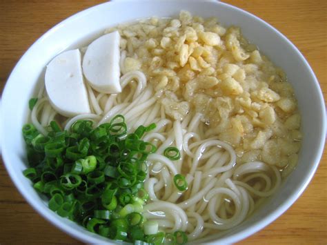 Kitsune Udon and Tanuki Udona | Food in Japan