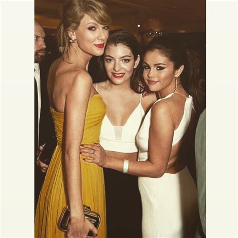 Selena Gomez Golden Globes 8