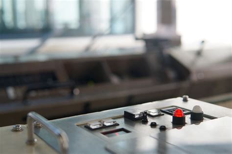 train switch retro  photo  pixabay