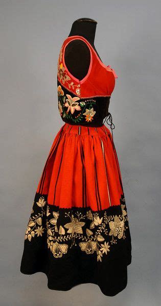 310 best Trajes Regionais e Adereços Portugueses images on Pinterest