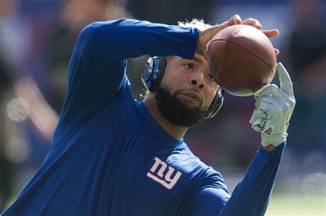 WATCH Giants Odell Beckham Jr Warms Up For Eagles With 1 Handed