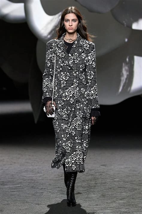 香奈儿 Chanel 2023 24秋冬高级成衣秀 Paris Fall 2023 天天时装 口袋里的时尚指南