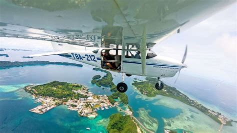 Fliegende Samariter Ausrangierte Fallschirme Aus Dettingen Retten