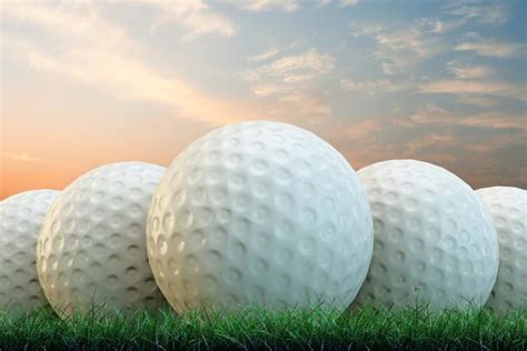 9 Longest Golf Balls In The World In 2022 – Golf Educate