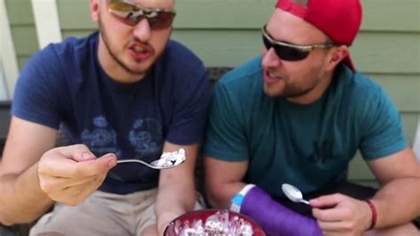 Youtubers Make Dippin Dots With Liquid Nitrogen One News Page Video