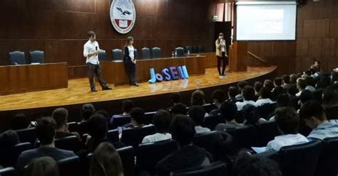 Reunión informativa para estudiantes de Ingeniería industrial