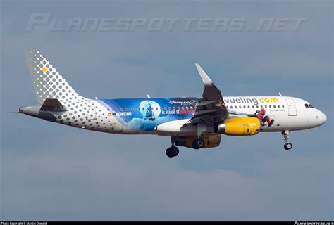 EC MYC Vueling Airbus A320 232 WL Photo By Martin Oswald ID 1332627