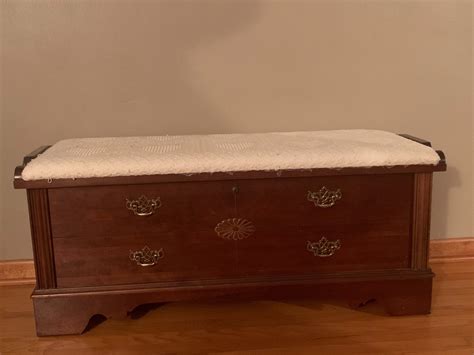 Value of 1996 Lane Cedar Chest? | ThriftyFun