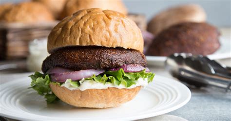 Grilled Portabella Burgers With Garlic Mayo Highline Mushrooms