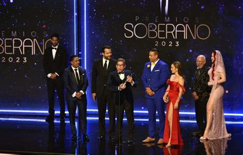 Ganadores De Premios Soberano Al Paso De Los Famosos