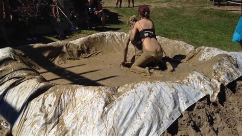 Women S Mud Wrestling Hd Youtube