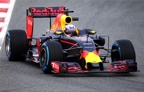 2016 Red Bull Rb12 Image Photo 1 Of 10