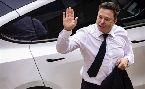 Elon Musk afirma que existe uma possibilidade de um planeta próximo à