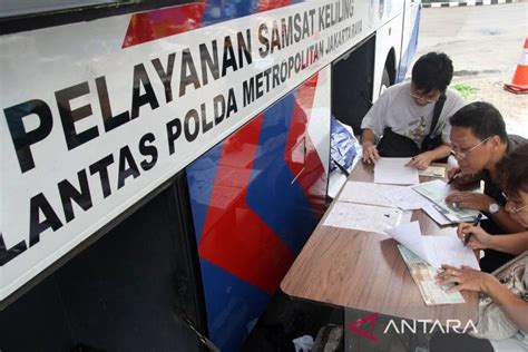 Sim Keliling Tersedia Di Lima Lokasi Di Jakarta Antara News