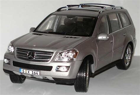 Mercedes Benz Gl Klasse X Cubanitsilber Met Werbemodell