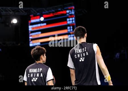 Feng Yan Zhe And Huang Dong Ping China Winning Mixed Double In Victor