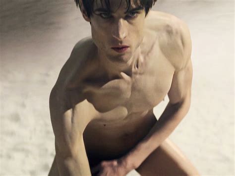 Tom Sturridge Nude And Sexy In The Sandman Gay Male Celebs