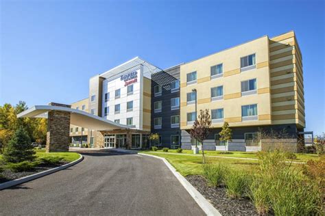 Fairfield Inn & Suites Plattsburgh Hotel (Plattsburgh (NY)) - Deals, Photos & Reviews