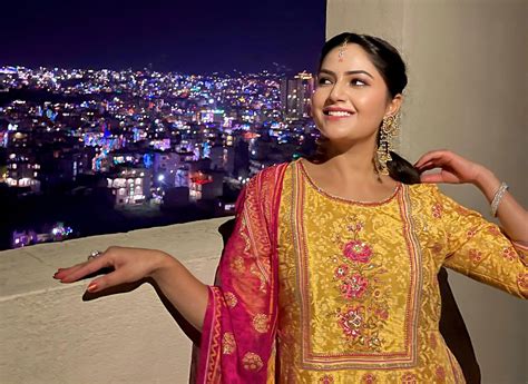 Barsha Siwakoti, marriage in trouble? – Nepali Actress