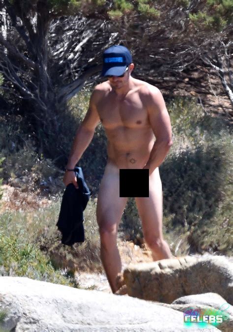 Orlando Bloom Frontal Naked Paddleboarding With Katy Perry Gay Male