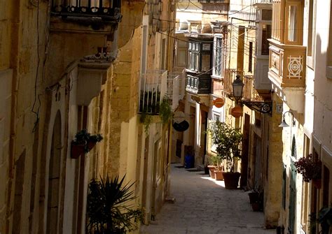 Vittoriosa Triq Il Majjistral Buildings Of Malta