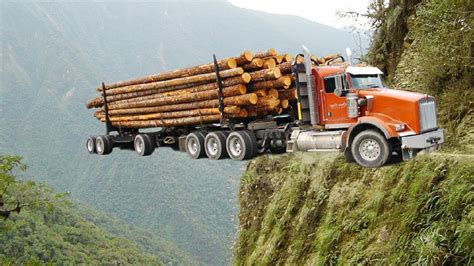 Best Logging Truck Drivers Skill With Dangerous Extreme Roads Knowledge