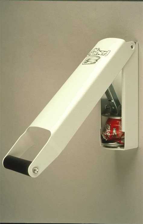 Crush That Can The Crusher Wall Mount Aluminum Can Crusher 12 16 Oz