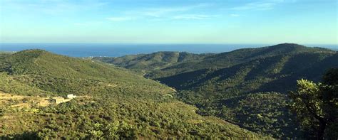 Le Massif Des Maures Site Officiel De Loffice De Tourisme De Sainte