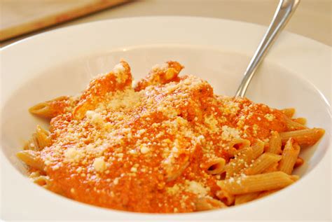 Frugally Foodulgent: Fire Roasted Tomato Cream Pasta