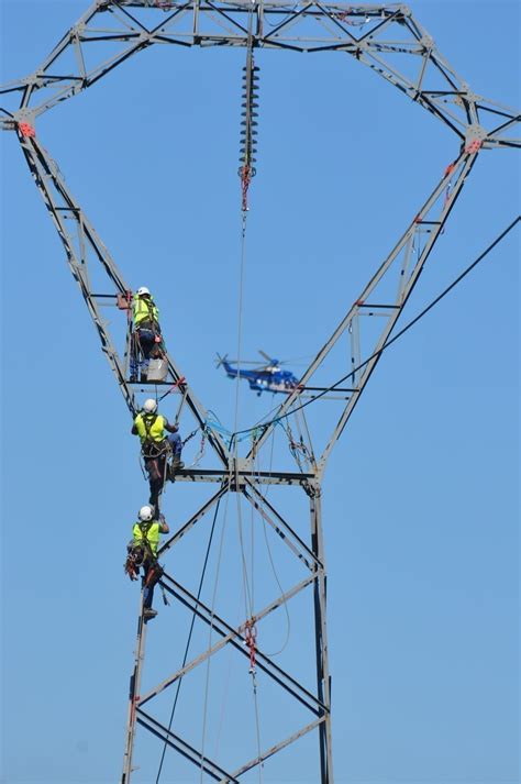 Ligne Haute Tension Des Travaux Spectaculaires Entre Rennes Et