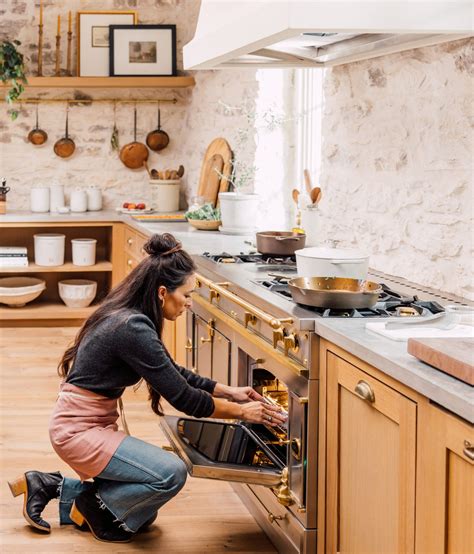 Magnolia Table With Joanna Gaines Season 2 Episode 1 Magnolia