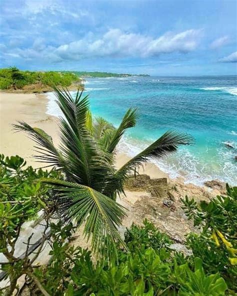 Dream Beach Nusa Lembongan Pantai Unik Dan Menarik