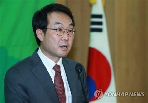 El nuevo enviado nuclear de Corea del Sur dialoga con su homólogo de EE