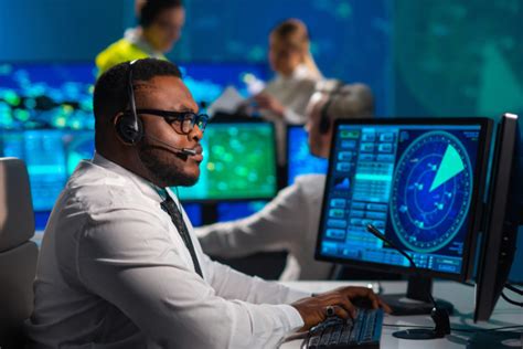 expect     air traffic controller