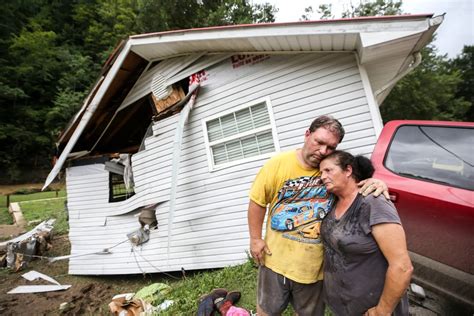 Las Inundaciones En Kentucky Provocaron Al Menos 25 Muertes