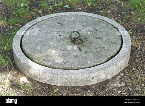 Septic Tank Lid Hi Res Stock Photography And Images Alamy