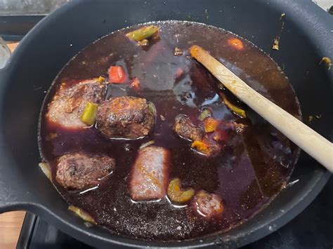 Rabo De Toro Al Vino Tinto Armonizado Con Un Rioja