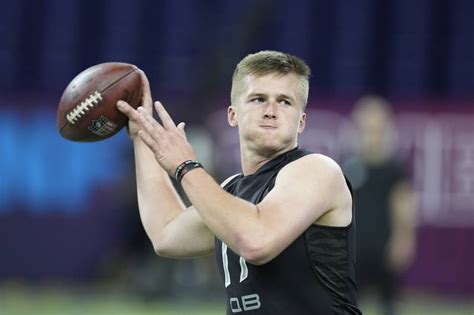 Nfl Draft Deep Dive Who Is Western Kentucky Qb Bailey Zappe Shaw Local