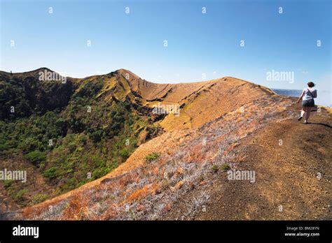 Tourist walks round Masaya crater, Santiago crater, Park National ...