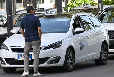 Sciopero Dei Taxi Oggi Ottobre Roma Torino Napoli E Mila