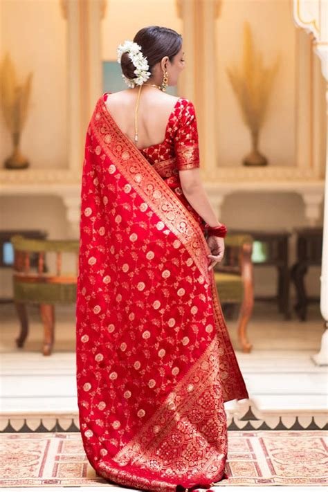 Desiring Red Soft Silk Saree With Engrossing Blouse Piece Lajreedesigner