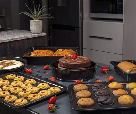 6pc Non-Stick Baking Tray Set - Le Morgan | Exclusive Homeware Products