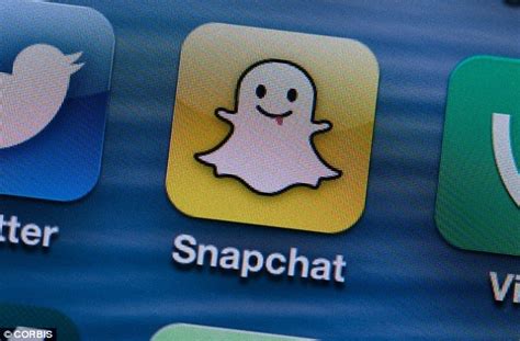 Snapchat Hacked And Warns Thousands Of Nude Images Will Be Leaked On