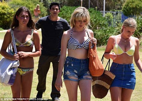 Home And Away S James Stewart Confronts Bikini Clad Blonde In Upcoming Scenes Daily Mail Online