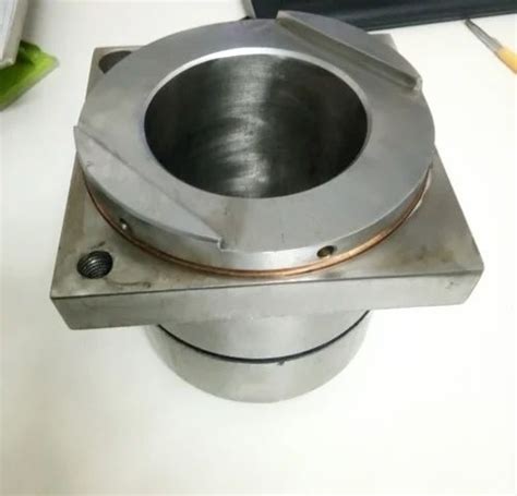 upper housing assembly  piece concrete pump spares