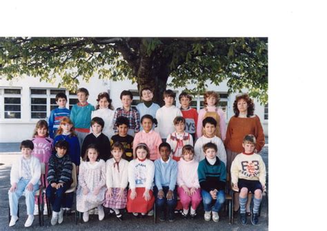 Photo De Classe Ce De Ecole Victor Hugo Copains D Avant