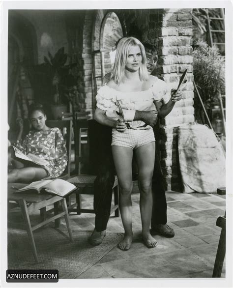 SUE LYON Feet - AZNudeFeet