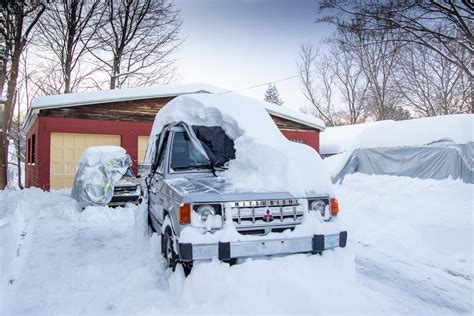 Should I use a car cover in the winter? FAQ answered | Way.com