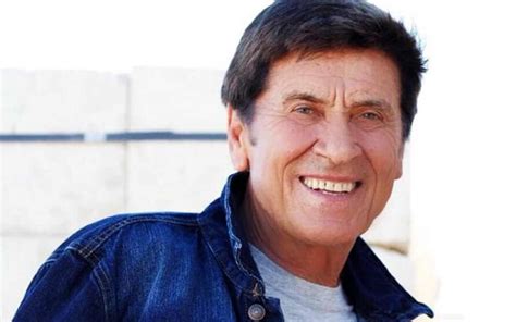 Gianni Morandi Età Altezza Curiosità Tutto Sul Cantante